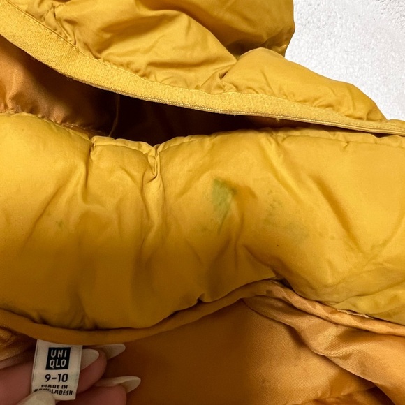UNIQLO PUFFTECH Washable Parka (Warm
Padded) SIZE 9-10 - Picture 5 of 7